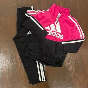 Adidas Girls Tracksuit 3t